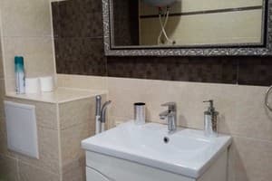 1-ком., Каменогорская 13 7