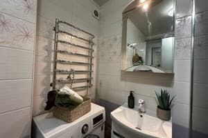 2-ком. ул. Дивногорская 13 (возле ресторана Вилла Олива) 11