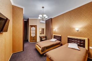 Отель Венеция . Стандарт двухместный с раздельными кроватями 4