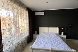 Яхт-клуб «Бомбардир» 27