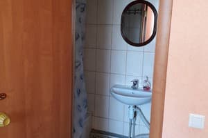 Мотель Золотая Арка. Место в общем 6-местном номере  3