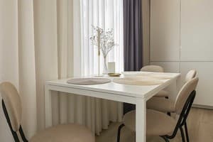 двухэтажная в отдельно стоящем доме, на ул. Первая Литейная 37 11