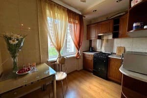 двухкомнатная на ул. Матросова 25а 8