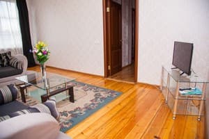 на ул.Сталеваров, 7 5